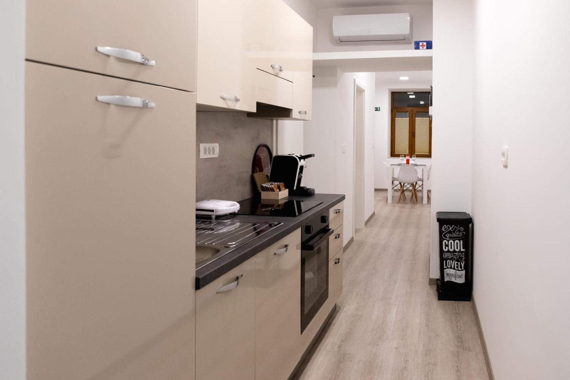 Oliver Street Apartment Vipava Exterior foto