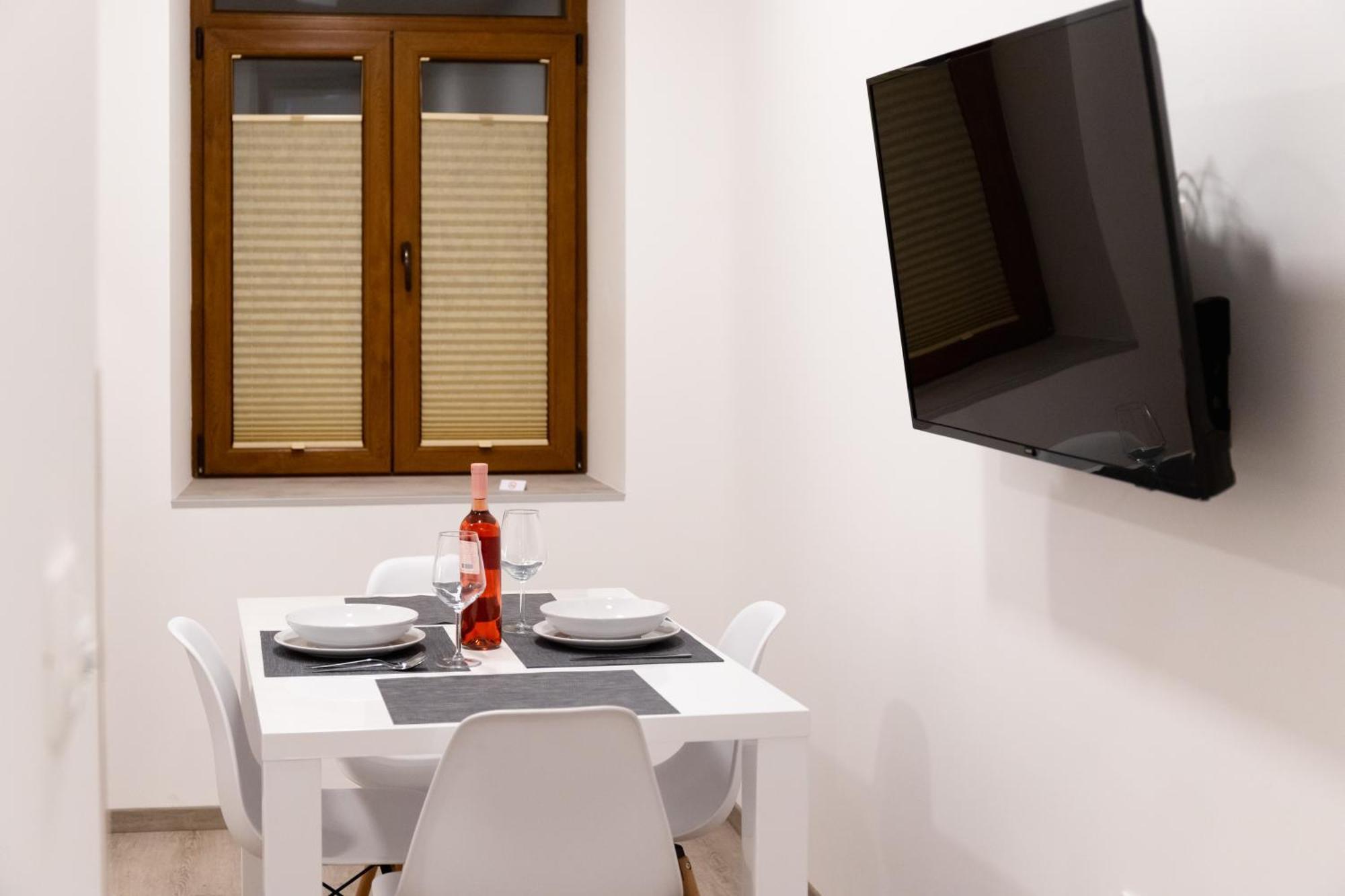 Oliver Street Apartment Vipava Exterior foto